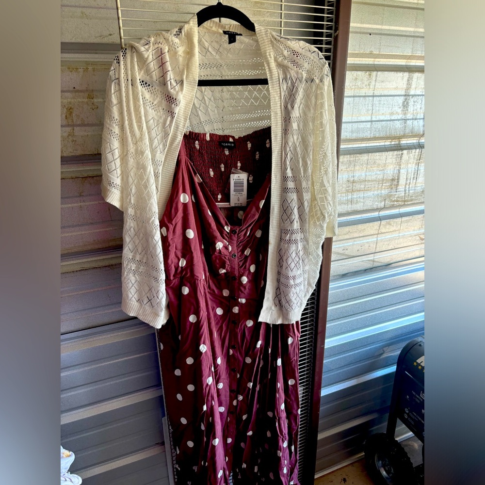 Selling as set: dress and Shawl Torrid